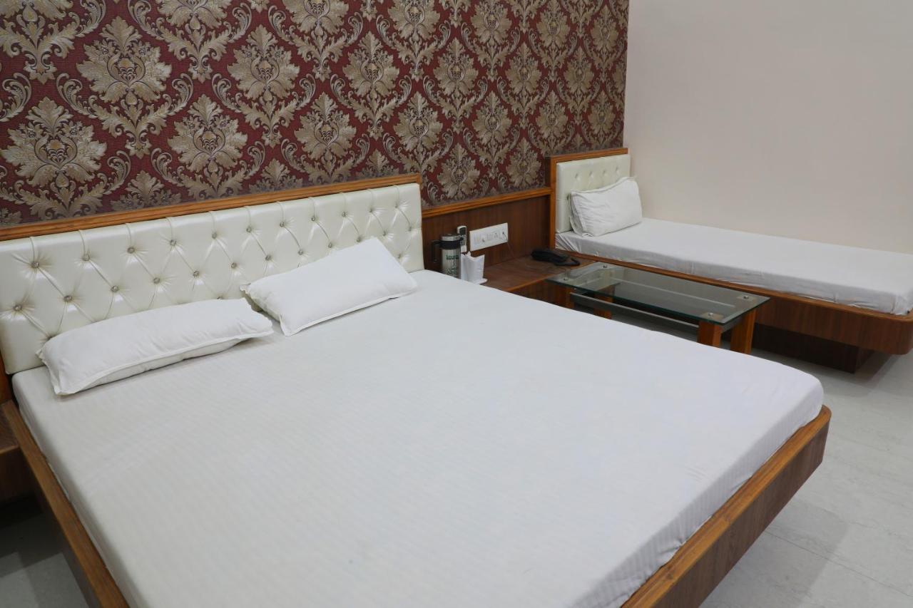 Hotel Panigrahan Bikaner Luaran gambar