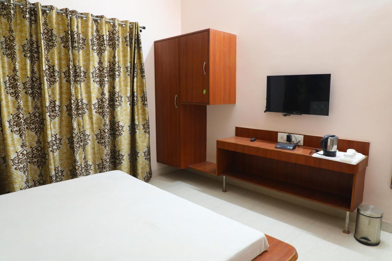 Hotel Panigrahan Bikaner Luaran gambar