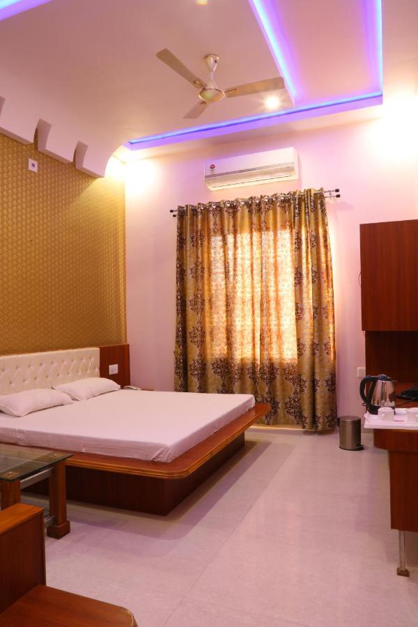 Hotel Panigrahan Bikaner Luaran gambar