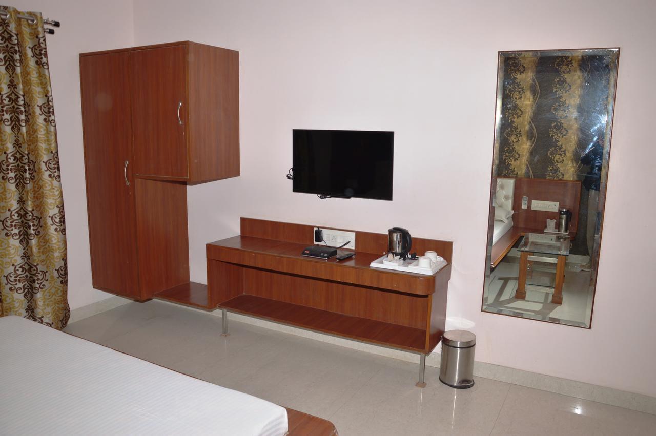 Hotel Panigrahan Bikaner Luaran gambar