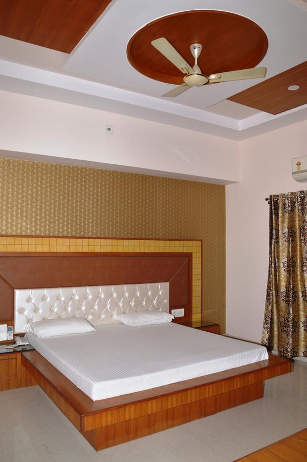 Hotel Panigrahan Bikaner Luaran gambar