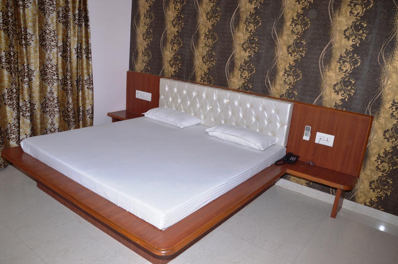 Hotel Panigrahan Bikaner Luaran gambar
