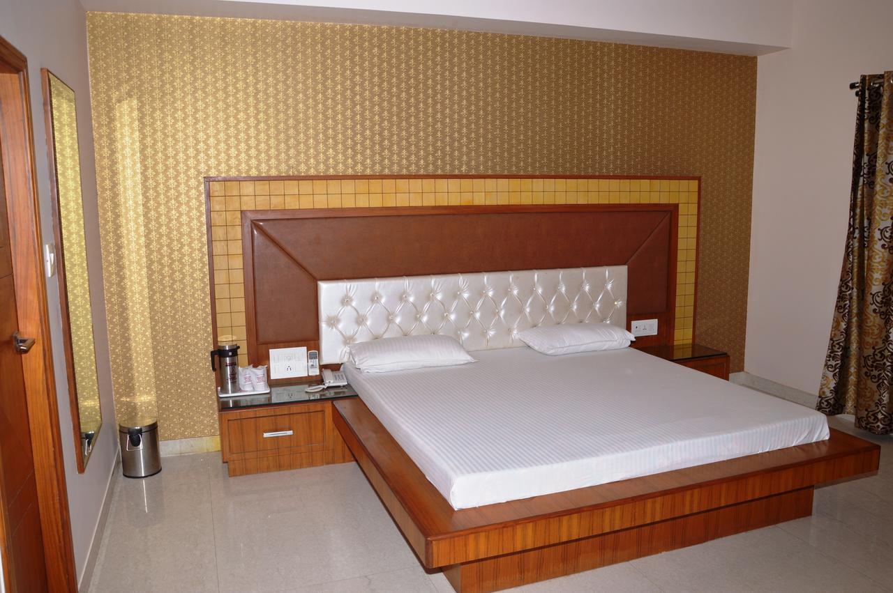 Hotel Panigrahan Bikaner Luaran gambar