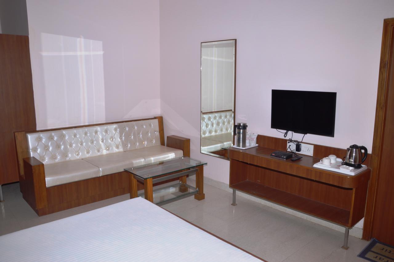 Hotel Panigrahan Bikaner Luaran gambar