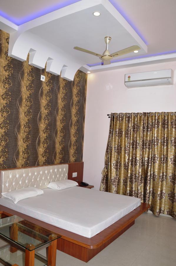 Hotel Panigrahan Bikaner Luaran gambar