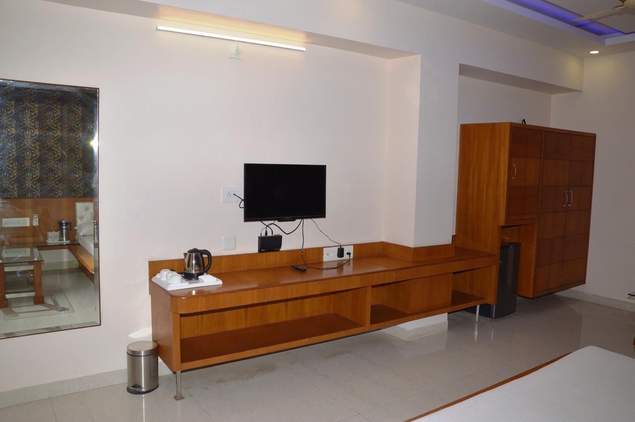Hotel Panigrahan Bikaner Luaran gambar